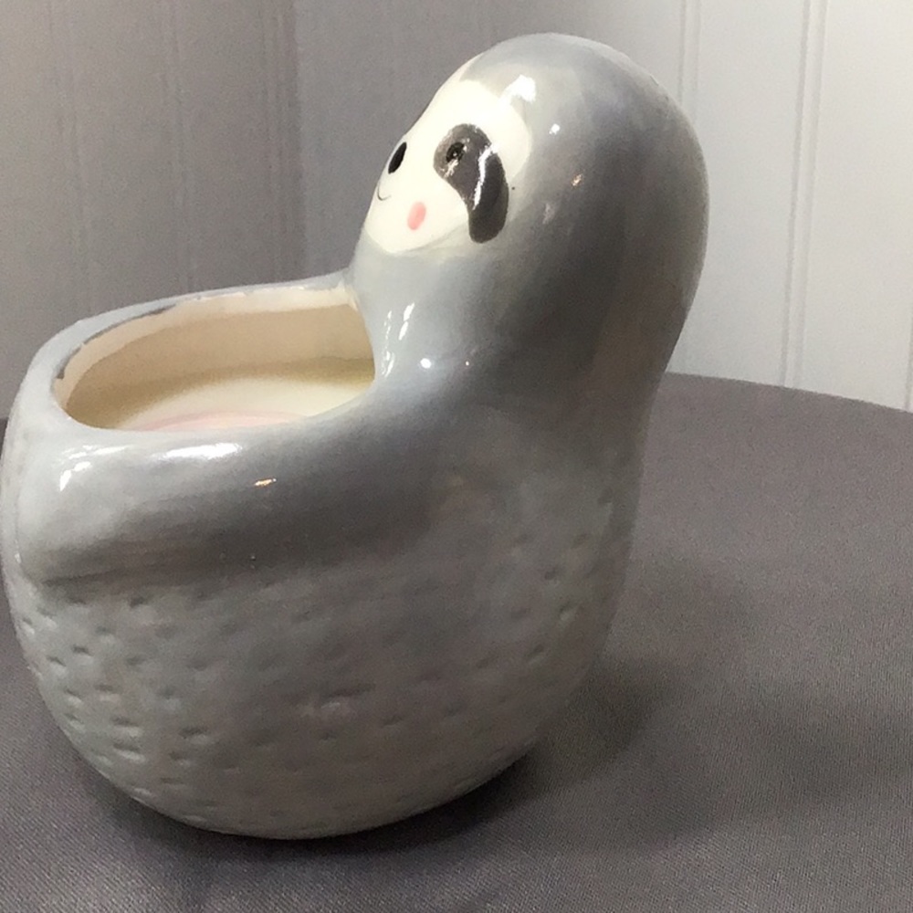 Sloth Candle - Picture 6 of 7